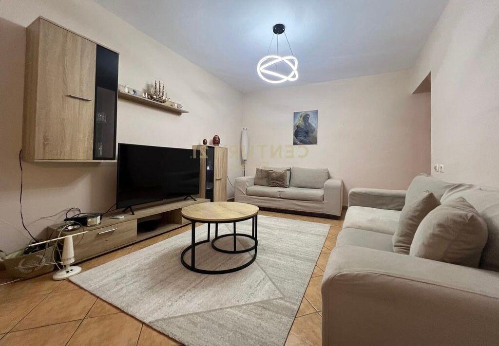 Apartament 2+1 me qira, Myslym Shyri