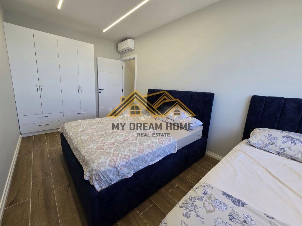 Apartament 1+1 me Pamje Deti në Shkëmbi i Kavajës!