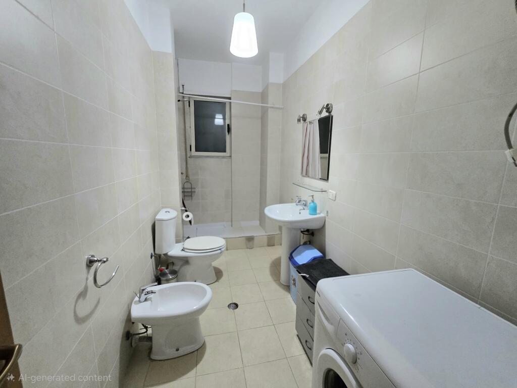 Apartament 2+1 me Qira Prane Pazarit te Ri