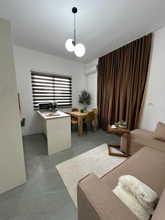 SHITET VILE 3 KATE GOLEM PRANE FAFA GRAND BLUE 500000€