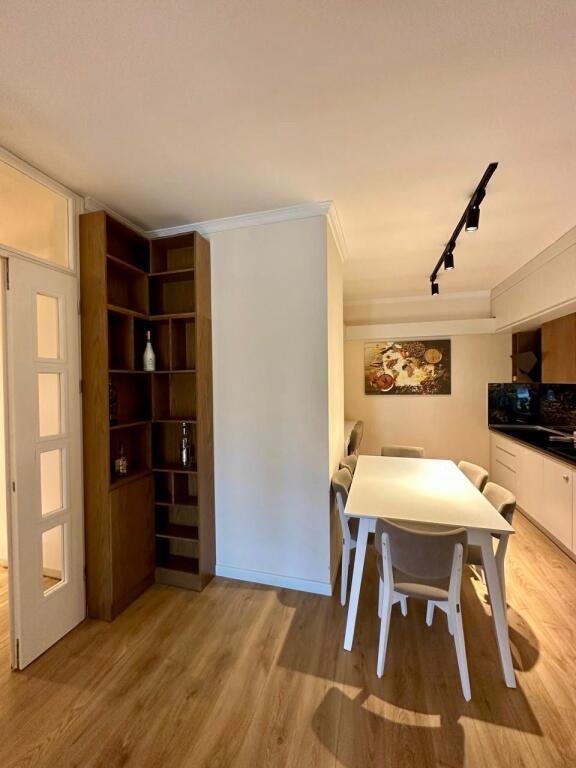 JEPET ME QERA APARTAMENT 2+1 TE TOM DOSHI SHKOZE