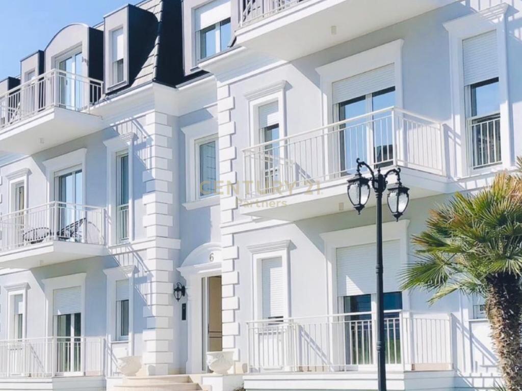 JOY RESIDENCES TEG – JEPET ME QIRA APARTAMENT LUKSOZ 2,000 € /Muaj Sip. Totale  140m2