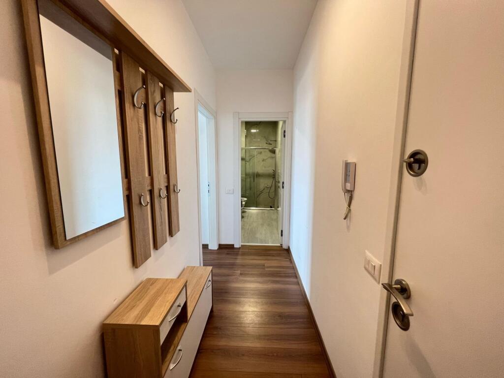 📣 QERA SUPER Apartament 1+1 📍 Kompleksi Farmacia 10 🛣️ Rruga e "Dibres" ✨   🏢 Ndertim i Ri  🪜 Kati 10 (Me Ashensor)  🛋️ Mobiluar Me Kushte Bashkekohore   💶 Cmimi 600 Euro