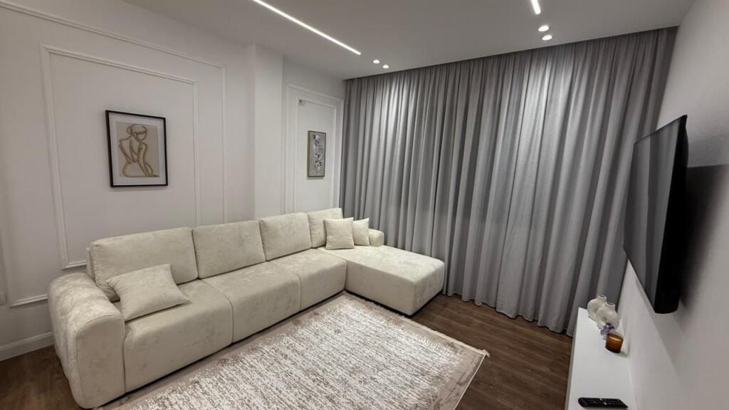 🏡 Jepet apartament 1+1 i mobiluar me qira ne Astir
