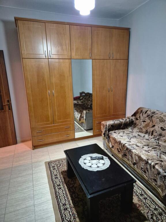 Apartament me qera 2+1 Rruga e durresit