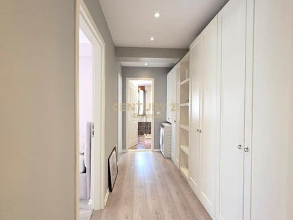 Apartament 2+1 + Post Parkimi ne Bllok