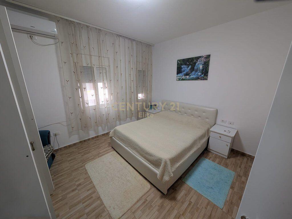 Shitet ne Plazhin e Qerretit apartament 1+1.