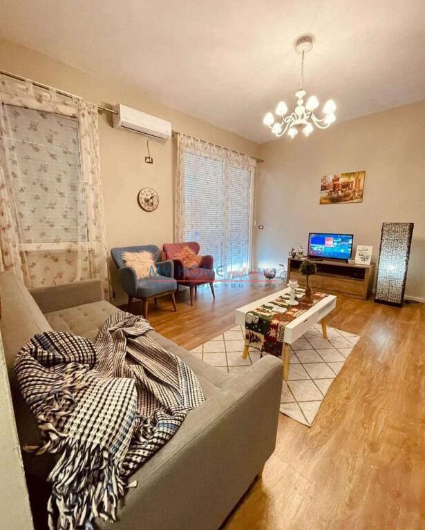Apartament 1+1 me qera tek Pazari i Ri ne Tirane