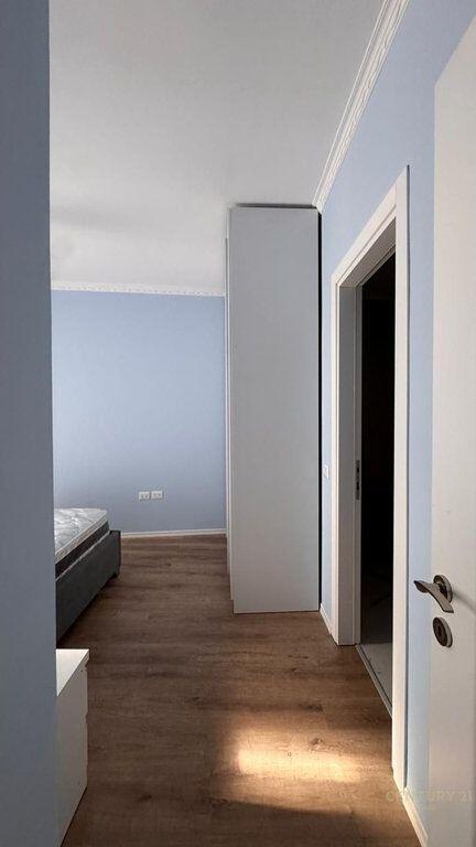 Jepet me qira apartament 2+1+2 tualete+ post parkimi ne Myslym Shyr!