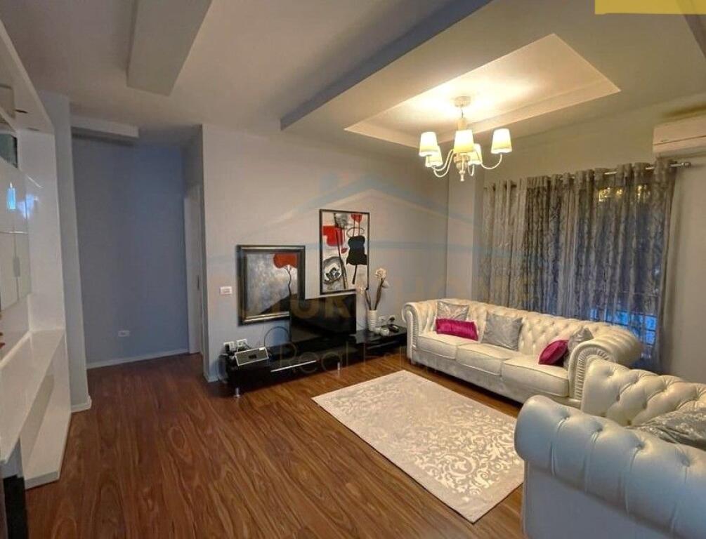 Affitto, Appartamento 2+1+2, Complesso Kolombo, Lago Asciutto.