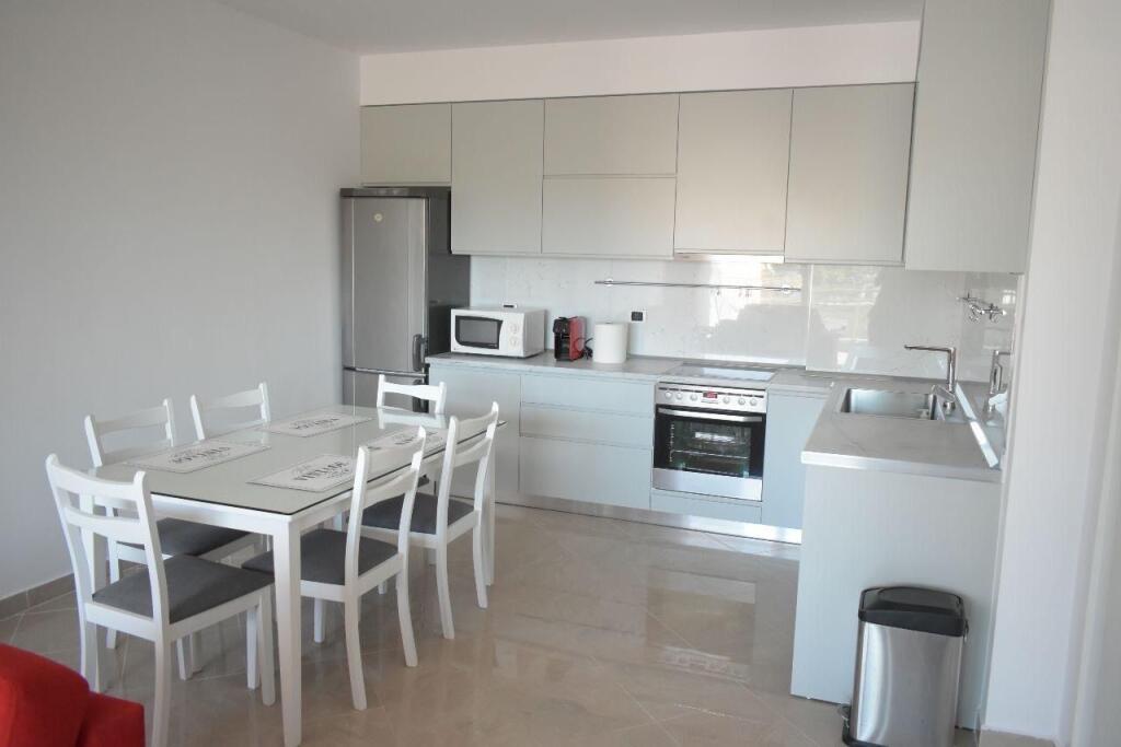 Apartament 1+1 me qira tek Ish Blloku!