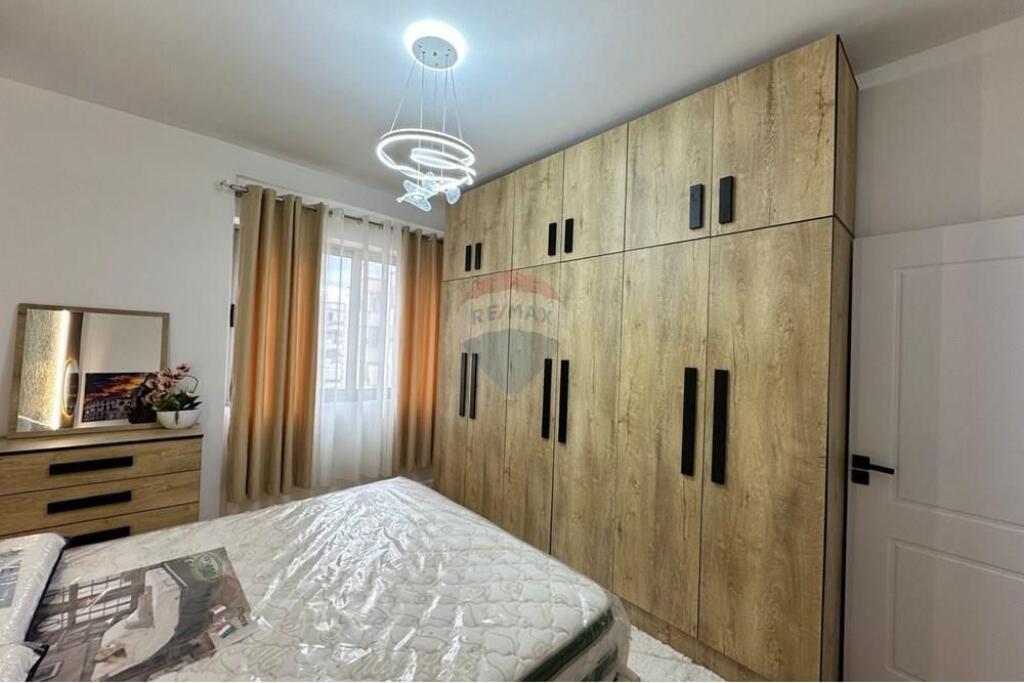 SHITET APARTAMENT 2+1, ASTIR