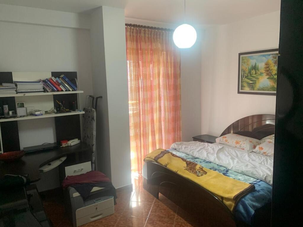 🏢Don Bosko,prane Tavernes Korcare jepet me qera apartament1+1,i mobiluar.50,000Leke