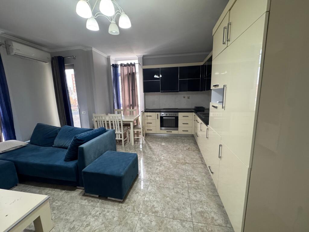 Apartament 2+1 me qera tek Ish Fusha e Aviacionit!