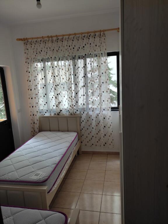 APPARTAMENTO 1+1. 35000 LEKE. VIA 5 MAJI