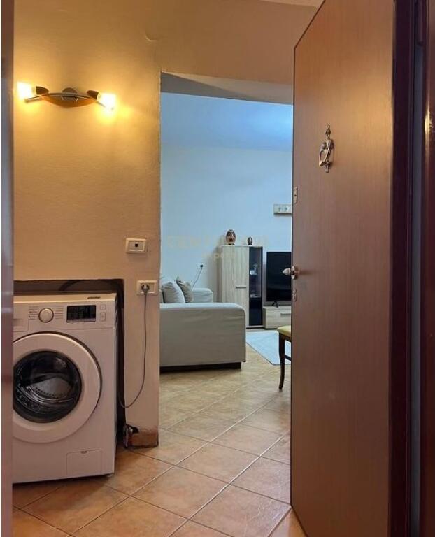 Apartament 2+1 me qira, Myslym Shyri