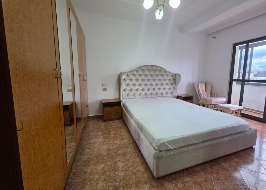 JEPET ME QER APARTAMENT 1+1 TEK ISH PARKU