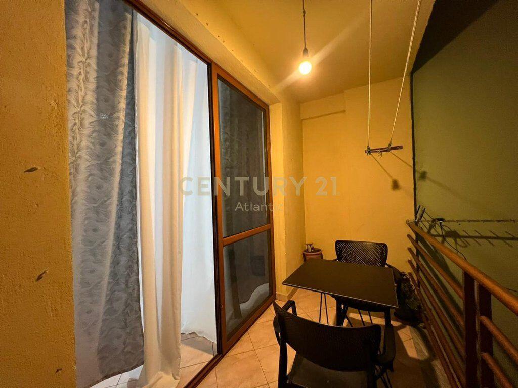 SHITET APARTAMENT 1+1 PLAZH DURRES !