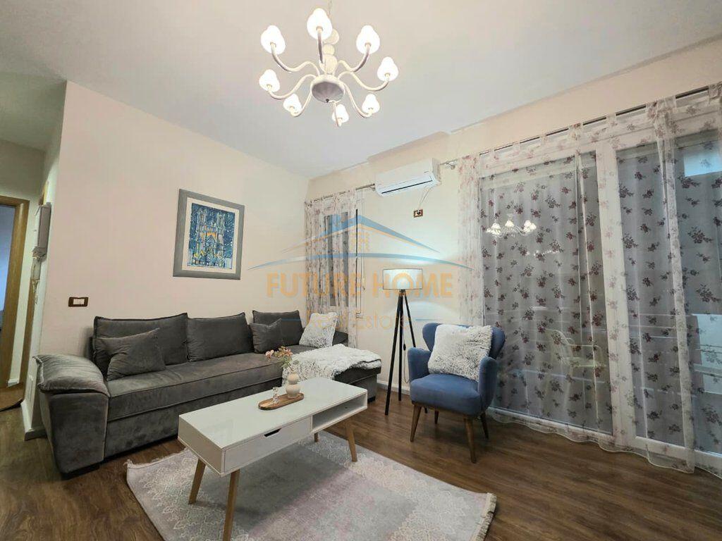 Qera,Apartament 1+1 tek Pazari i Ri!