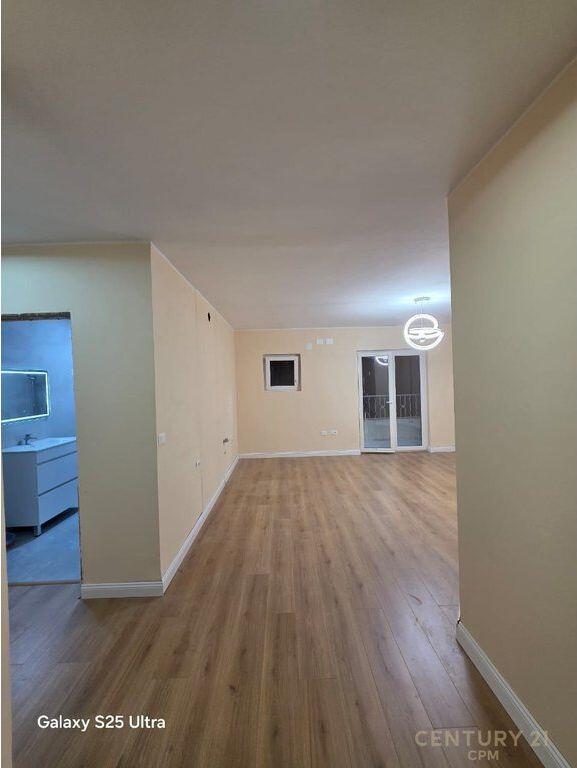 Apartament 2+1 në shitje tek pallatet Karavan, Laprakë, Tiranë - 140,000€ | 82 m² 140,000 € Sip. Totale  82m2