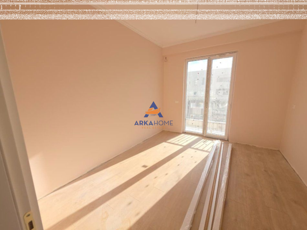 JEPET ME QERA APARTAMENT •2+1 +2 TUALETE" KOMUNA PARISIT ,PERBALL KOMPLEKSIT KIKA "1100 EURO
