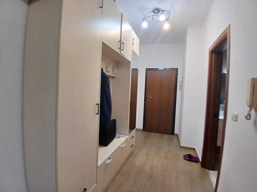 2+1,i mobiluar rruga him kolli myslym shyri,cmimi 750 euro