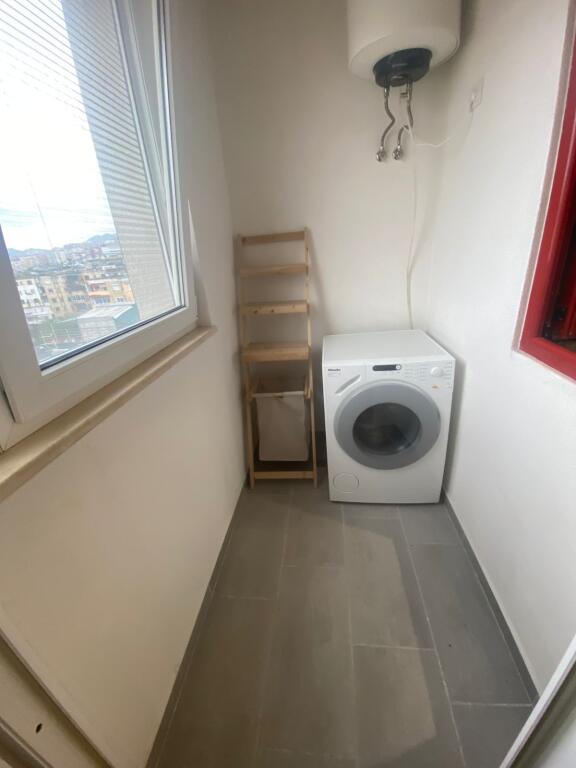 Jepet me qera apartament 2+1+1 ballkon 📍rruga "Irfan Tomini"