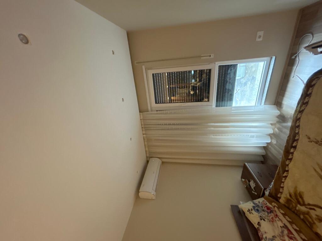 Cerco un ragazzo per dividere l'affitto