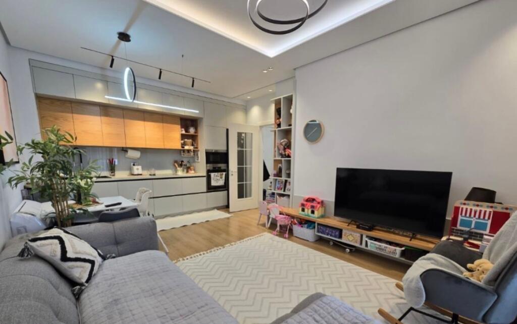 Qira, Apartament modern 2+1 tek Foleja e Gjelber, Zogu i Zi!