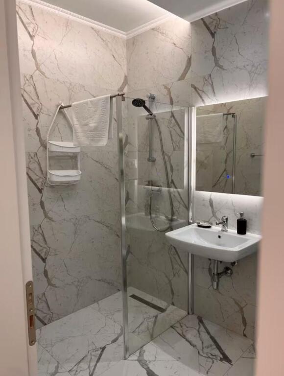 Luxury apartment for sale, 1+1, Mustafa Matohiti street