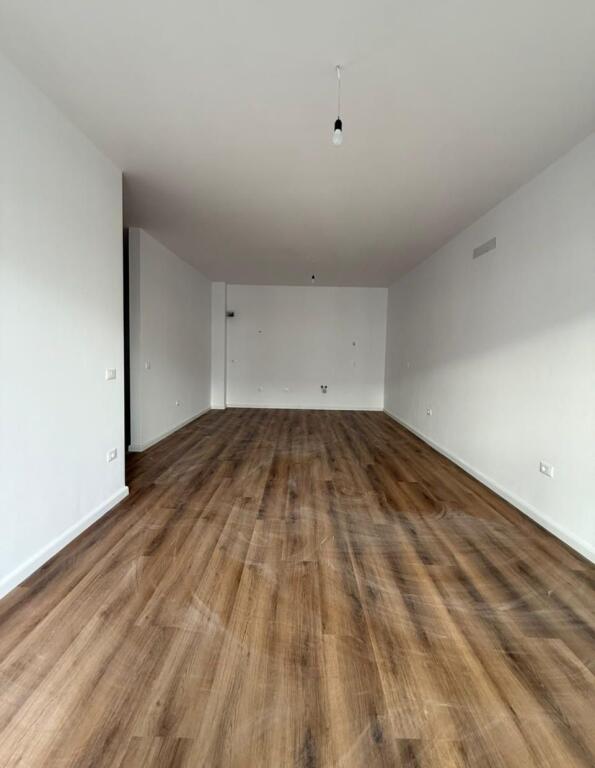 OKAZION! Shesim Apartament 3+1+2 në Diellon Apartments, Paskuqan! 1050 eur/m2