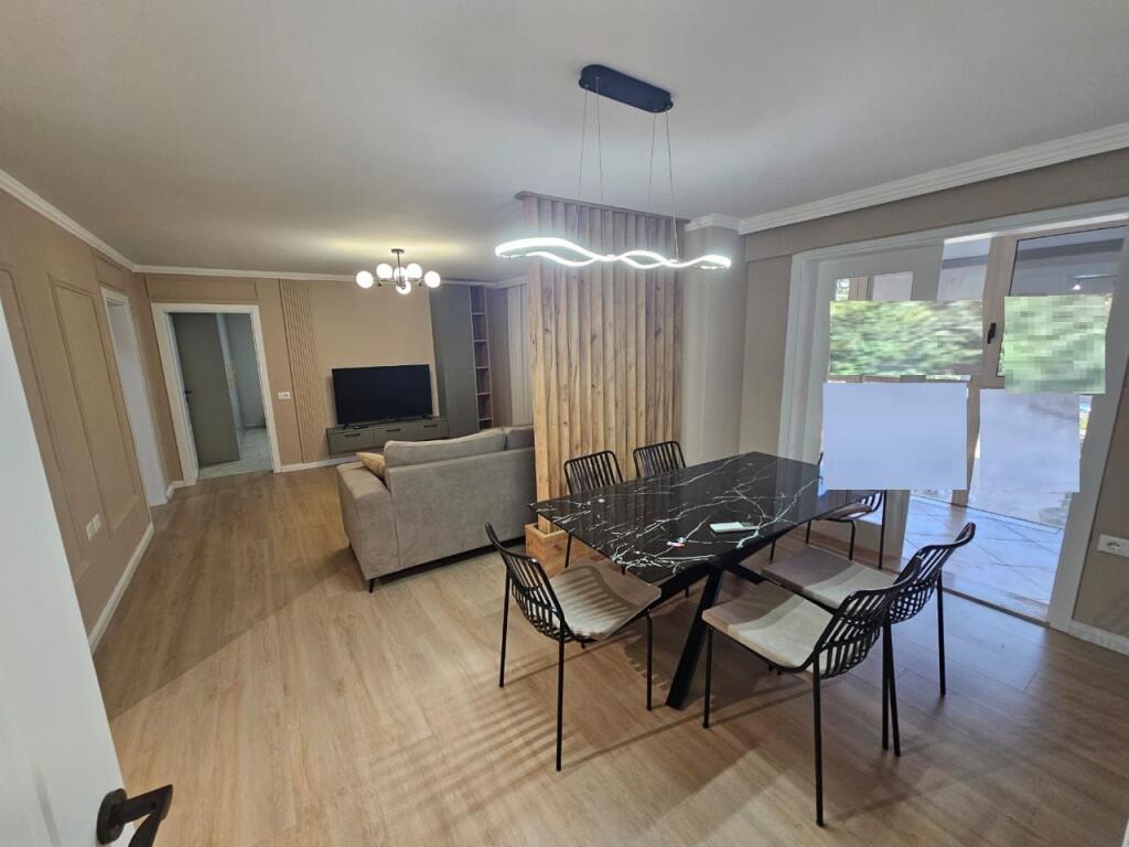 Apartament Me Qera 3+1 tek Bulevardi Zogu i Pare (ID B230129) Tirane​