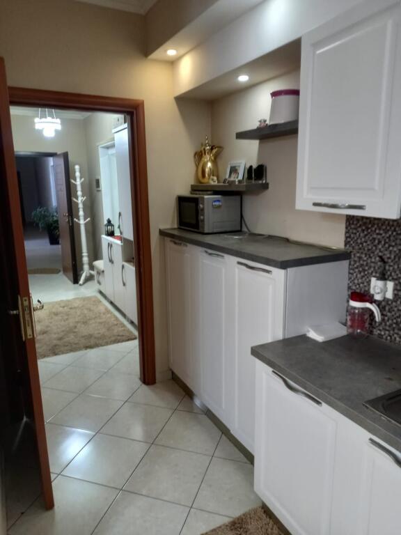 📍 Shitet apartament 2+1+2 – ne Fresk