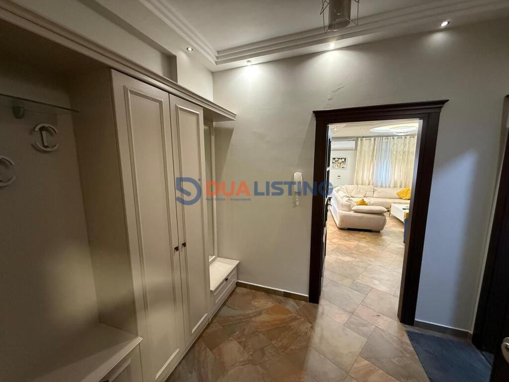 Qira apartament 3+1 me dy poste parkimi 📍Bulevardi Zogu I