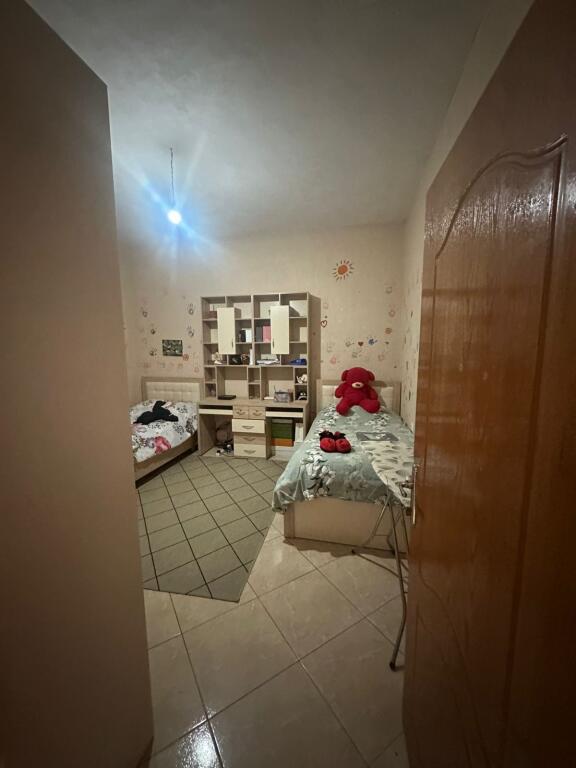 Vendesi in vendita a due piani a Babrru