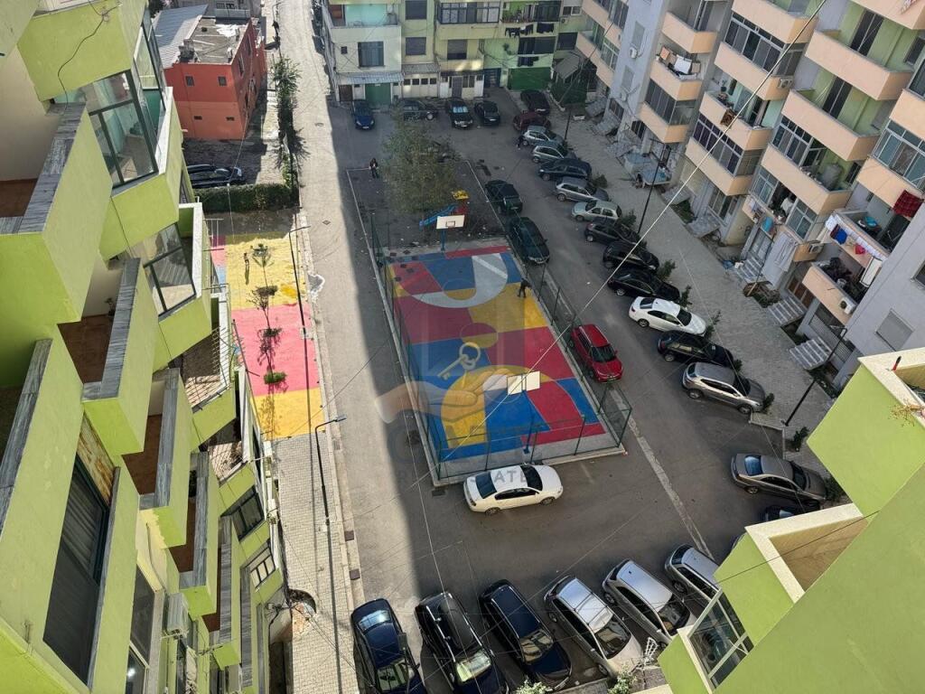 Shitet apartament 2+1 – Plazh Hekurudha