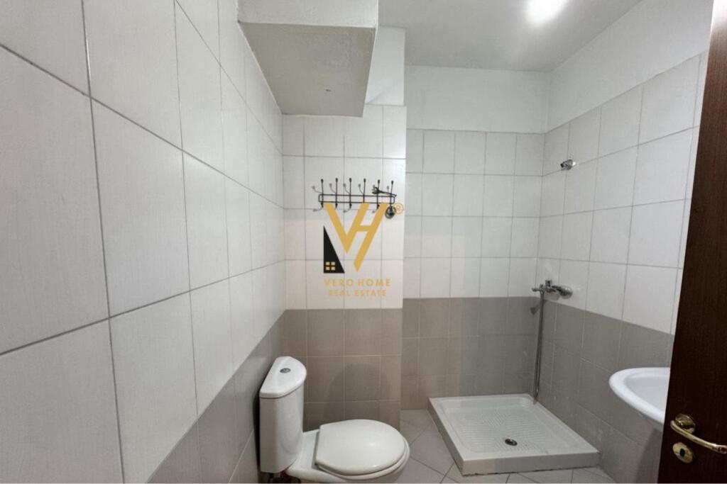 JEPET APARTAMENT 2+1+2 ME QIRA TE KODRA E DIELLIT 1, 50.000 LEKE