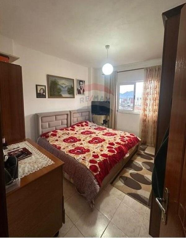 Apartament - Për Shitje - Pallatet Arabe, Tiranë ID: 530261060-1929