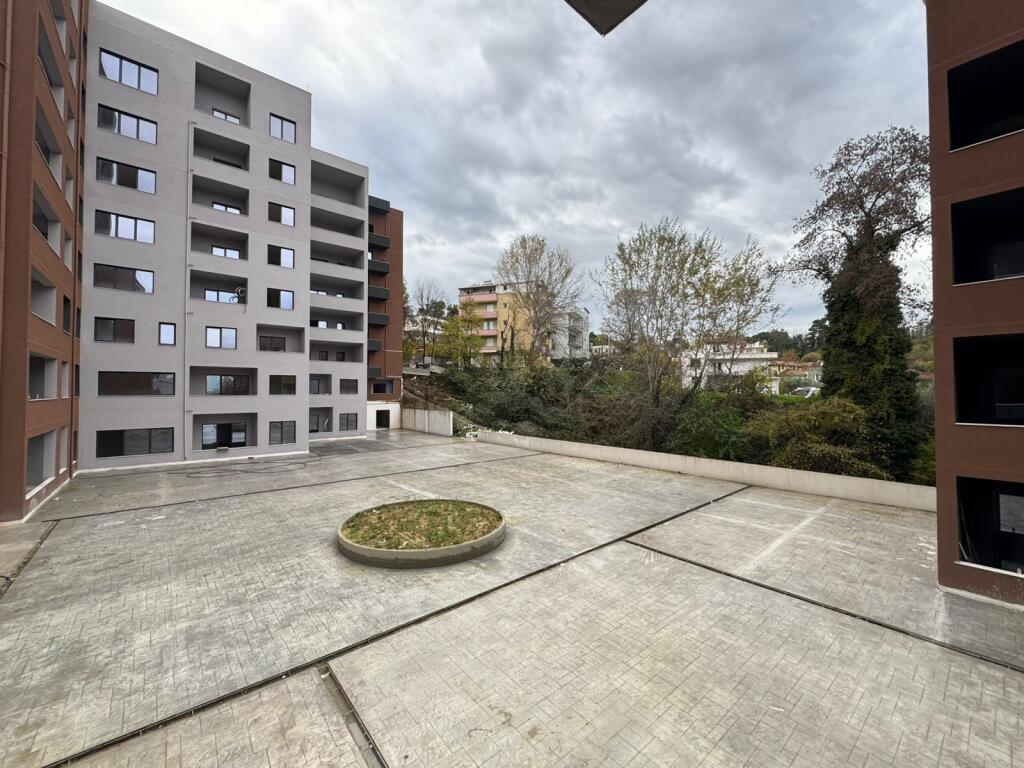 SHITET APARTAMENT 2+1 RR. ELBASANIT