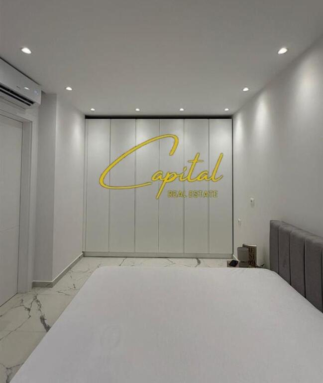 APARTAMENT ME QERA 1+1 ZOGU I ZI 73.000 LEKE