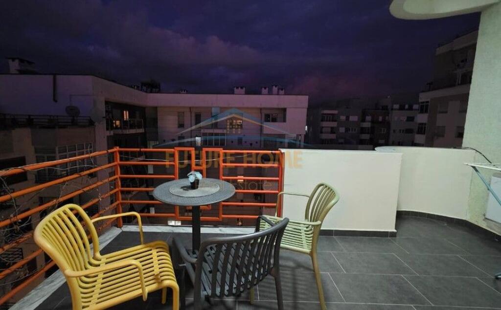 Qera,Apartament 1+1 tek Pazari i Ri,Tirana.