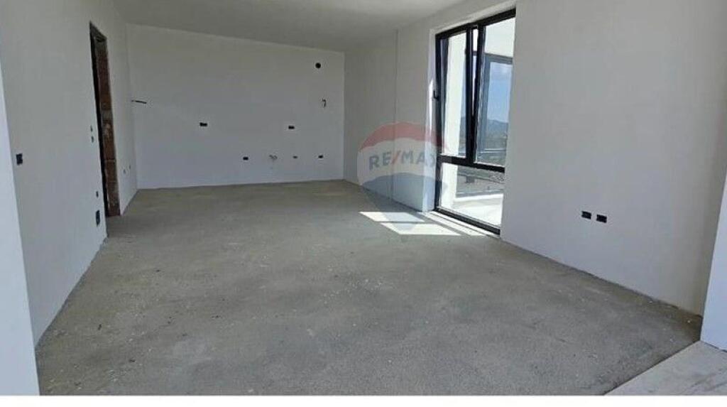 Appartamento 2+1 in vendita al Lago di Farka