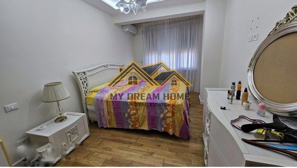 SHESIM SUPER APARTAMENT TE MALI I ROBIT, VIJË E PARË !