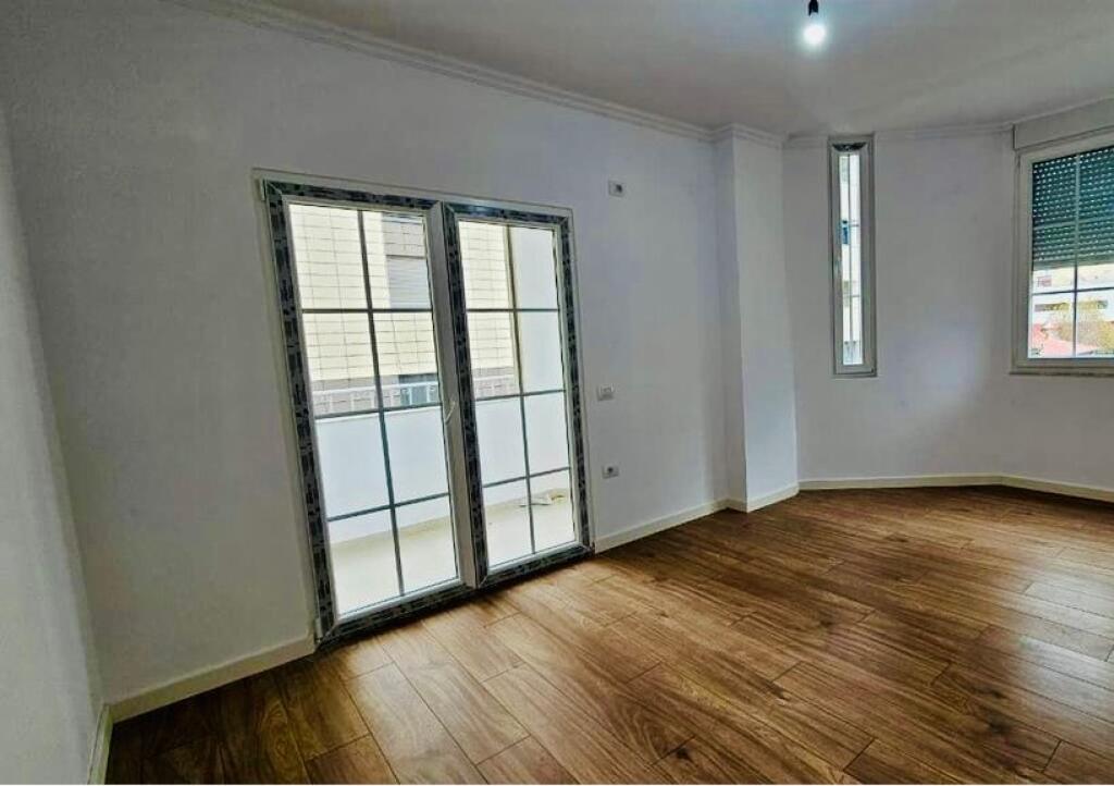 APARTAMENT 2+1+2 PER SHITJE TEK RRUGA E BOGDANEVE!