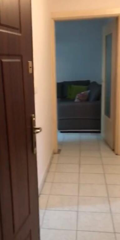 VENDESI APPARTAMENTO 3+1 PRESSO LA SCUOLA DI BALLO