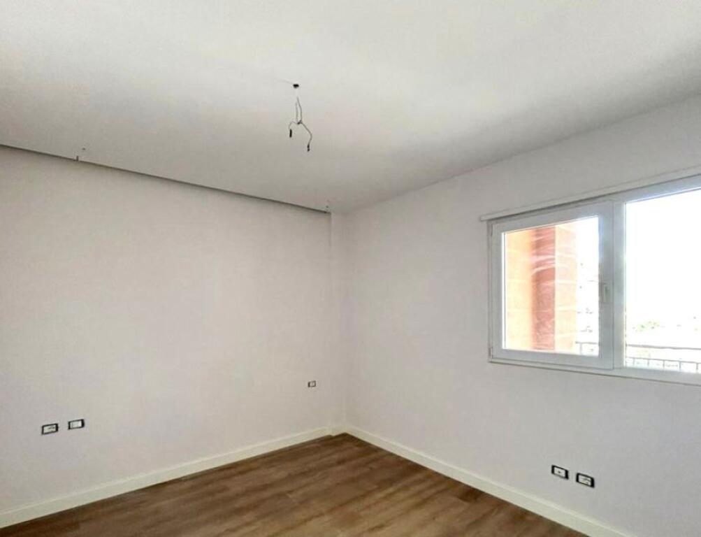 💥 Vendiamo appartamento 2+1 con posto auto, Via Dervish Hekali, dietro la Scuola Rossa 🔥