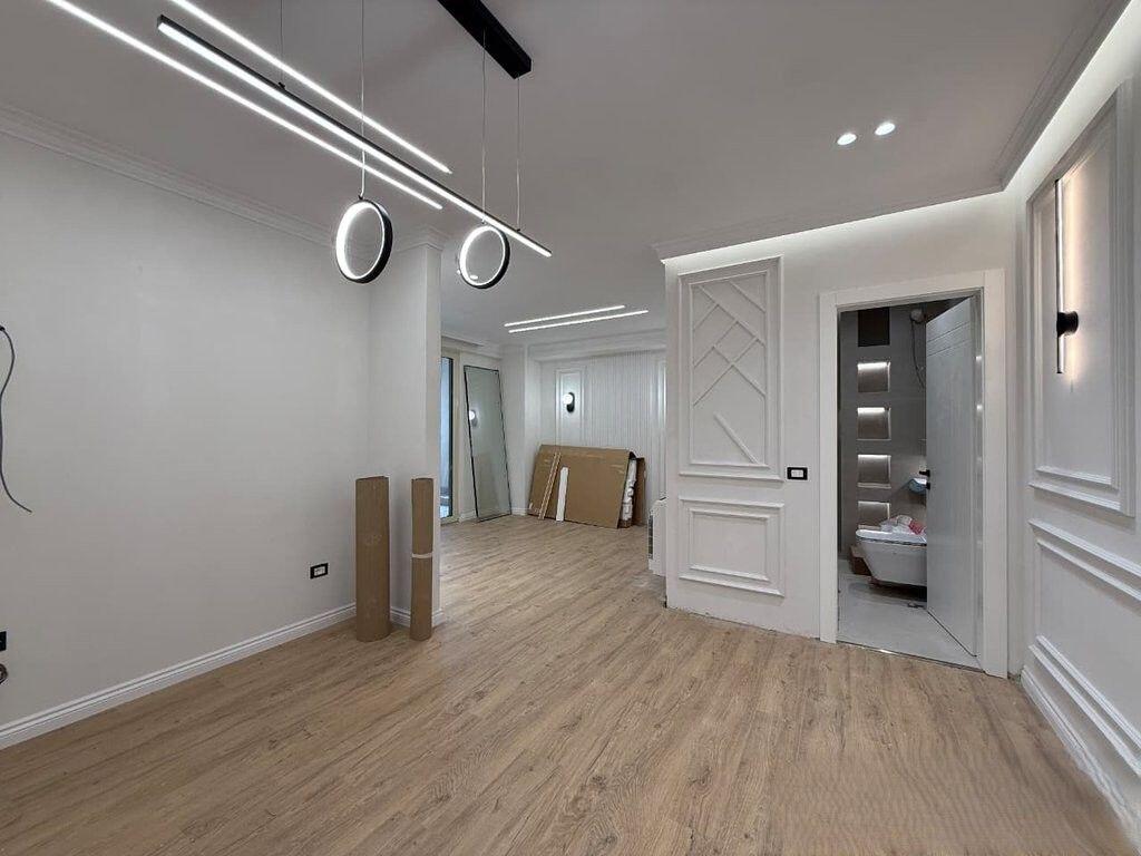 SHES APARTAMENT 1+1 ME VERANDE-KOMPLEKSI FRATARI! 140,000 €