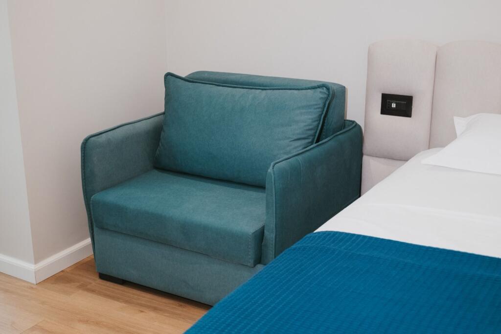 Jepen dy garsionere me qira ne Myslym Shyri