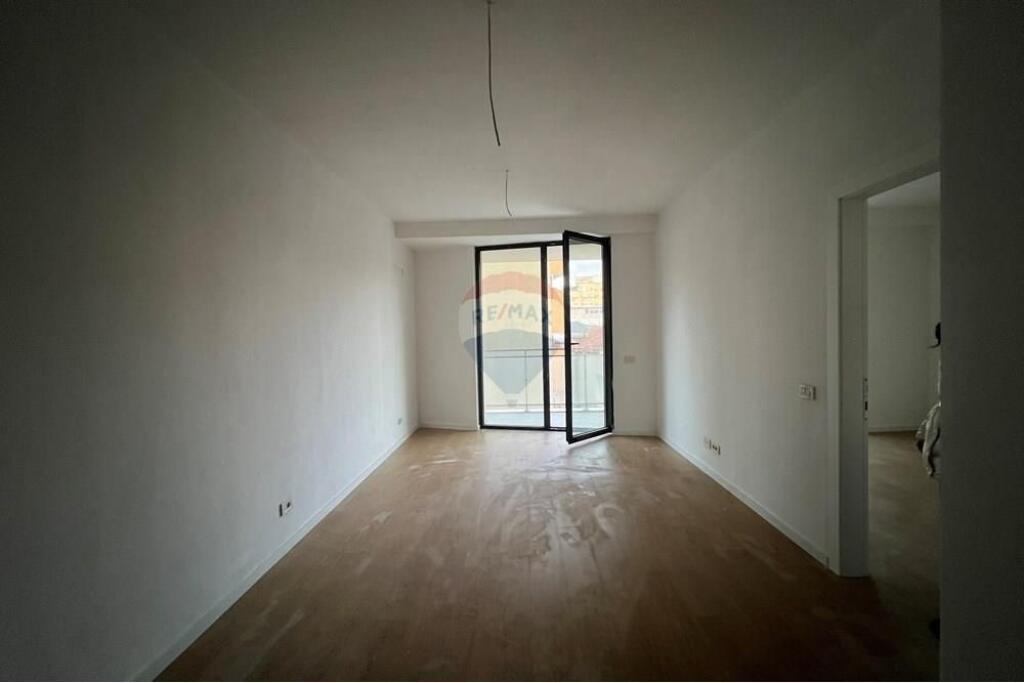 Apartament 1+1 Ne Shitje Te Mine Peza!