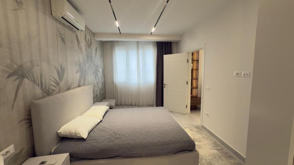 1+1 River Residence qera